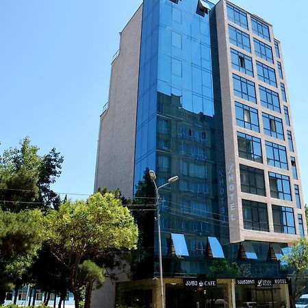 L Plaza Hotel Tbilisi Exterior photo