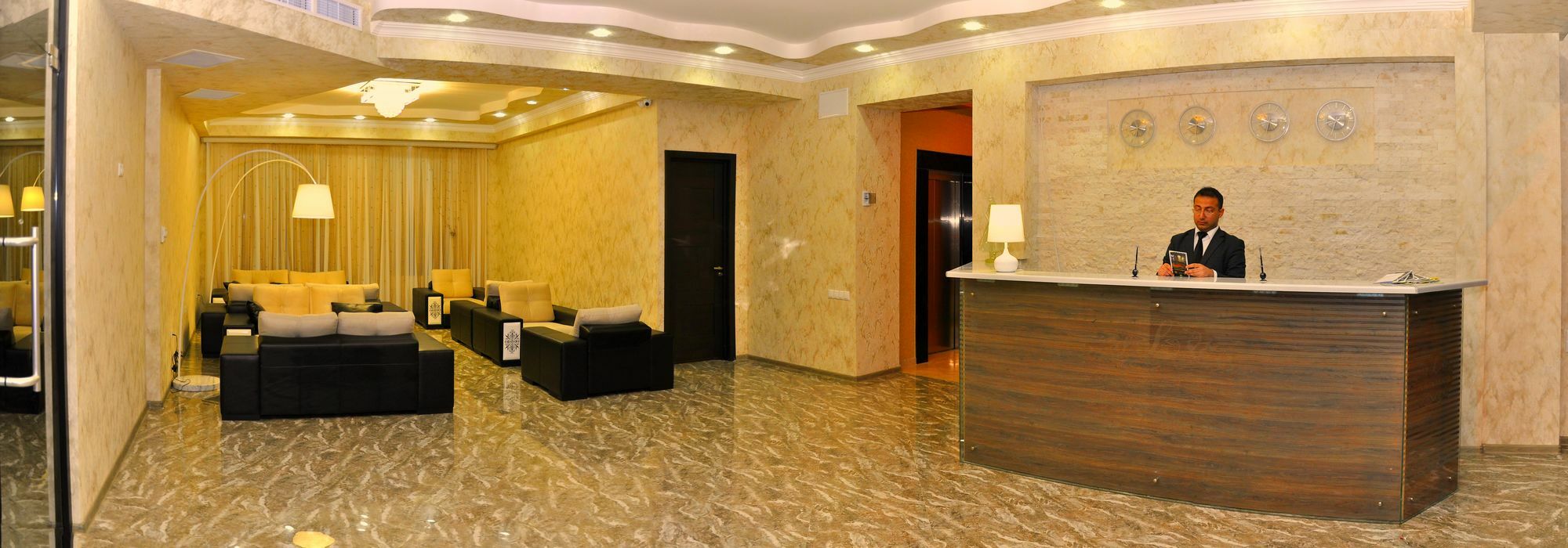 L Plaza Hotel Tbilisi Exterior photo
